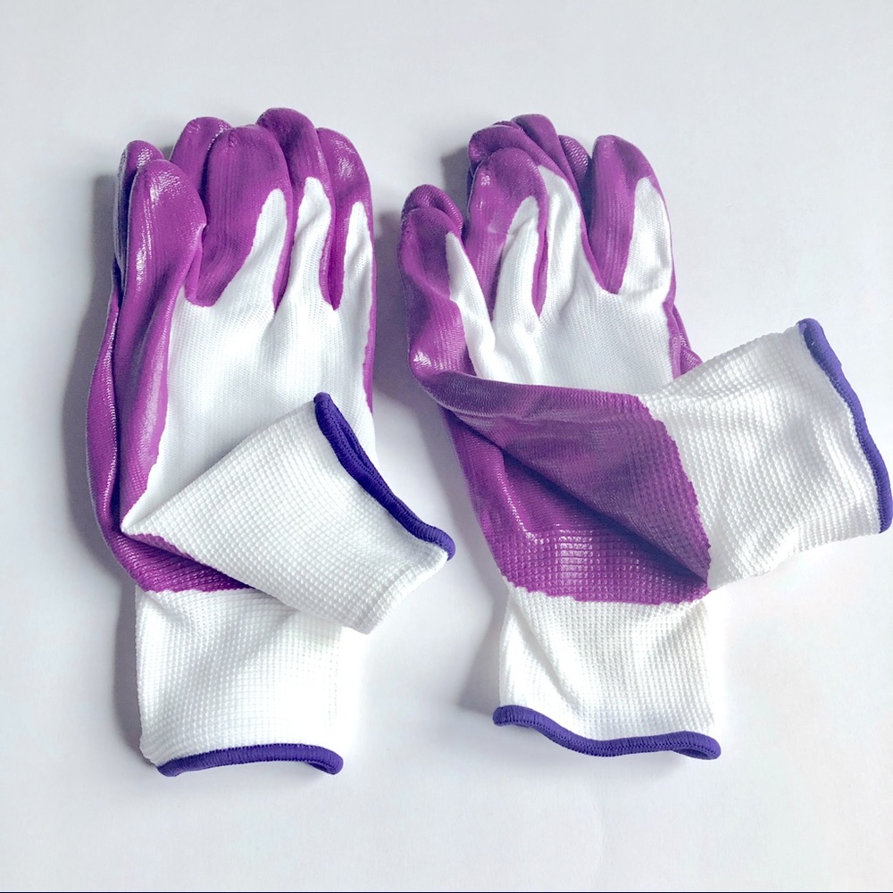 NEW NITRILE PALM GARDENING GLOVES 2 Pairs Women’s NWOT